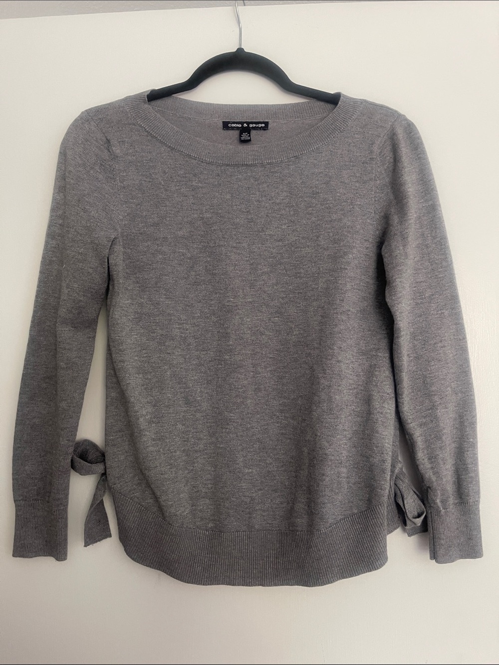 Cable & Gauge Gray Crewneck Sweater with Side Tie